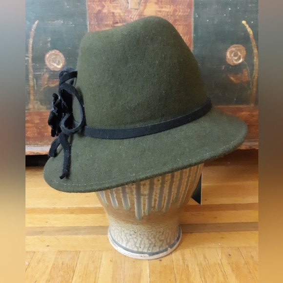 Gabriel Amar for Frank Olive Wool Felt Olive & Black Hat--FINAL PRICE - Picture 2 of 6